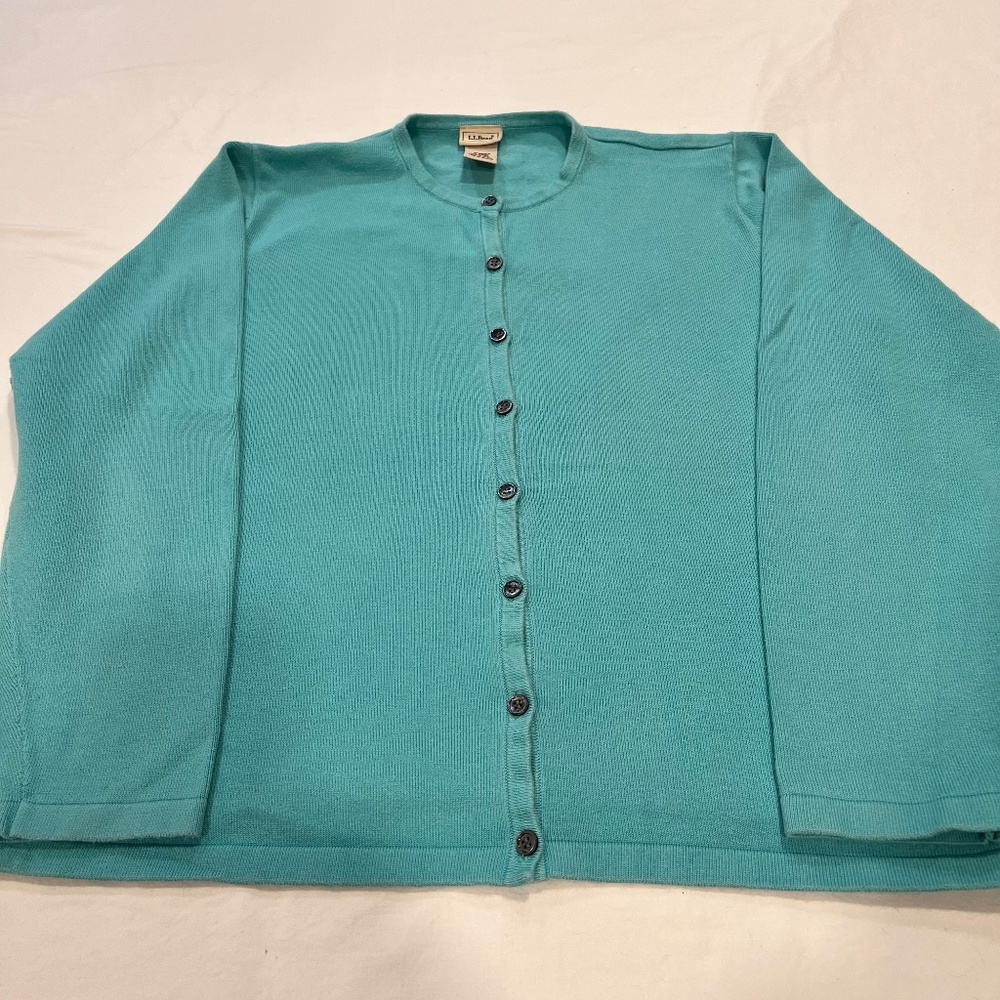 LLBean Green Long Sleeve Cardigan Size Large Light Weight Spring Summer